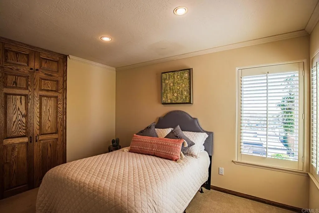 https://cdn.realtyfeed.com/cdn/127/305333579/9934327c3584c042f53b644834690f74.webp
