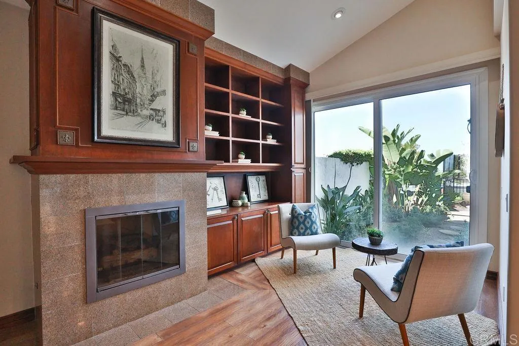 https://cdn.realtyfeed.com/cdn/127/305333579/db1f2a465a775bd18ff2efb6ed8172b8.webp