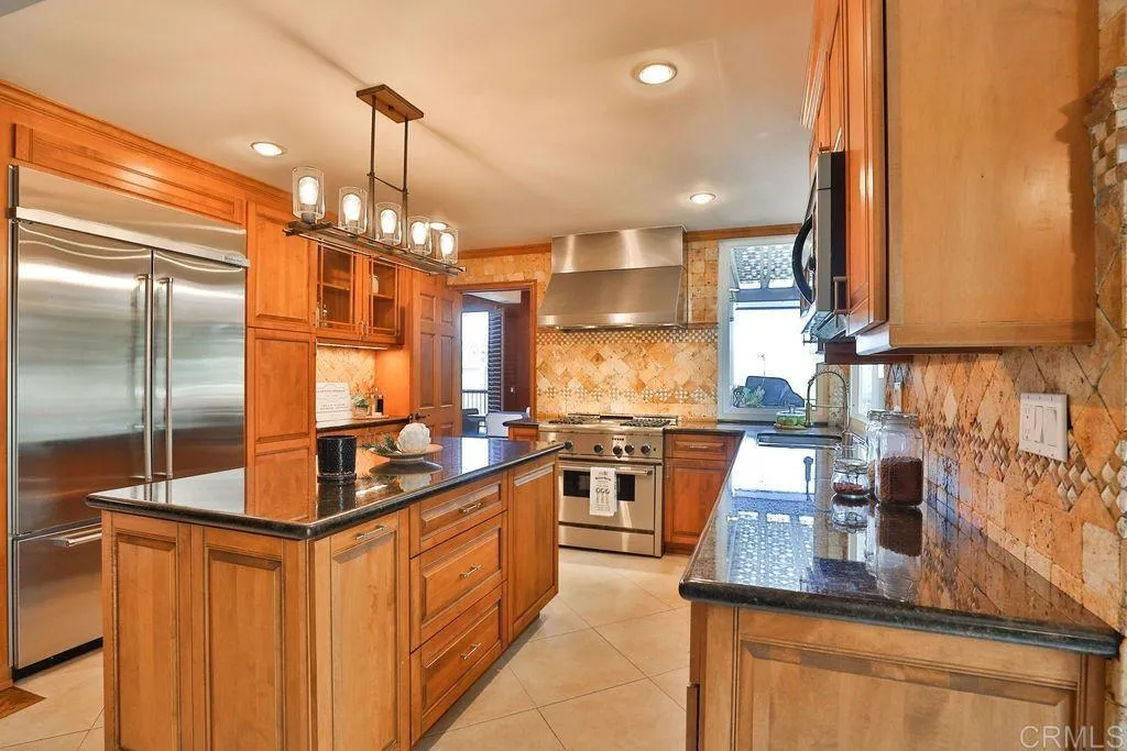 https://cdn.realtyfeed.com/cdn/127/305333579/eeabbf3baf5c020aa23e2ac7fa10babf.webp
