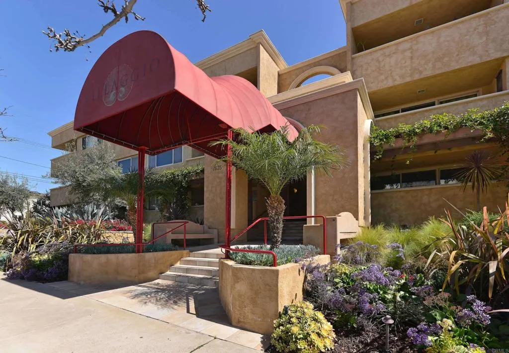 https://cdn.realtyfeed.com/cdn/127/305335268/05fd51d9b5422d8e9897a96d99f32359.webp