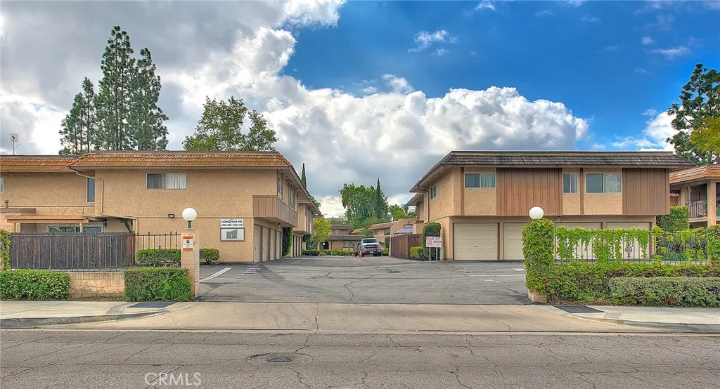 1074 Las Lomas Drive UNIT A, La Habra, CA, 90631
