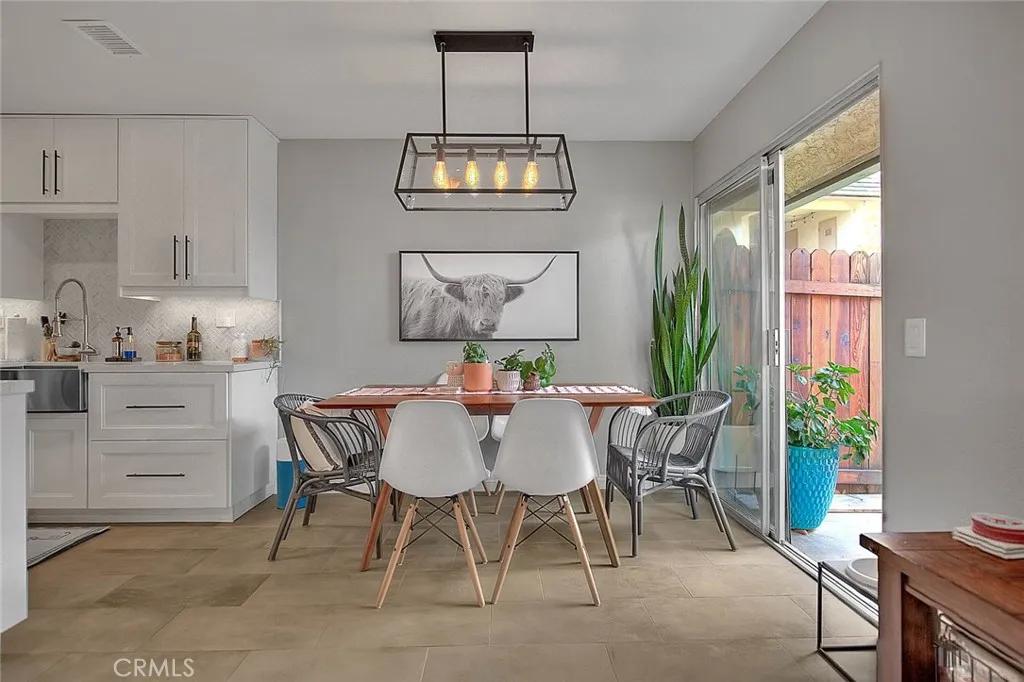 1074 Las Lomas Drive UNIT A, La Habra, CA, 90631