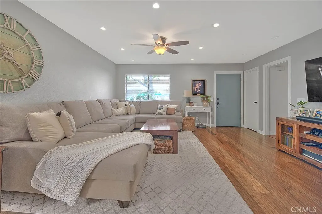 1074 Las Lomas Drive UNIT A, La Habra, CA, 90631