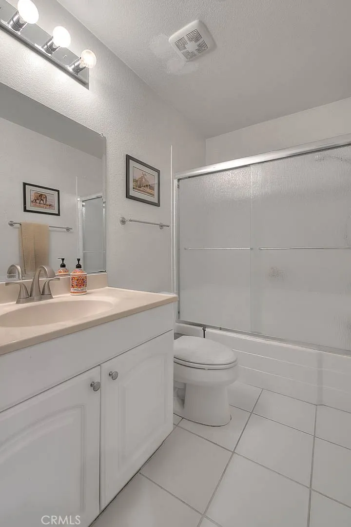 1074 Las Lomas Drive UNIT A, La Habra, CA, 90631
