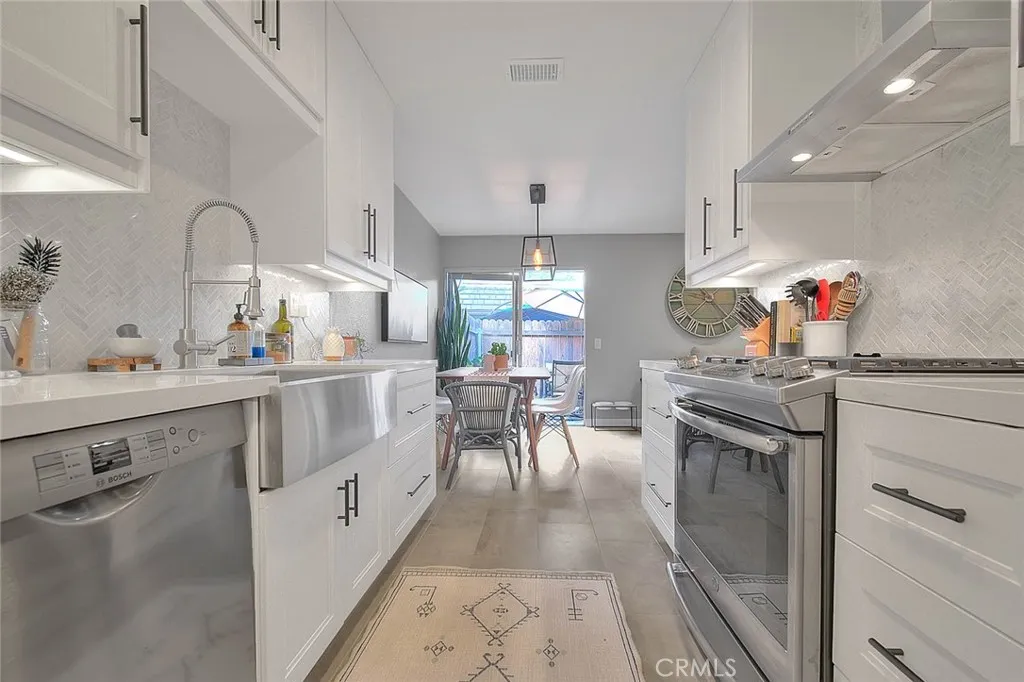 1074 Las Lomas Drive UNIT A, La Habra, CA, 90631
