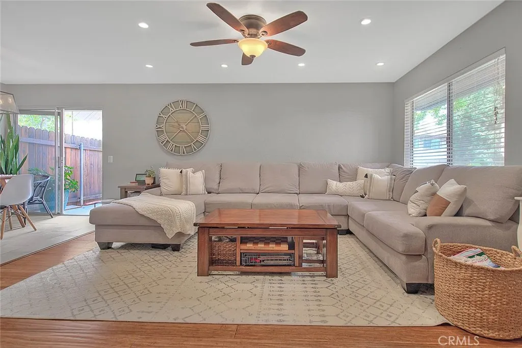 1074 Las Lomas Drive UNIT A, La Habra, CA, 90631