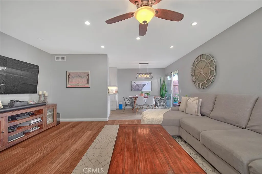 1074 Las Lomas Drive UNIT A, La Habra, CA, 90631