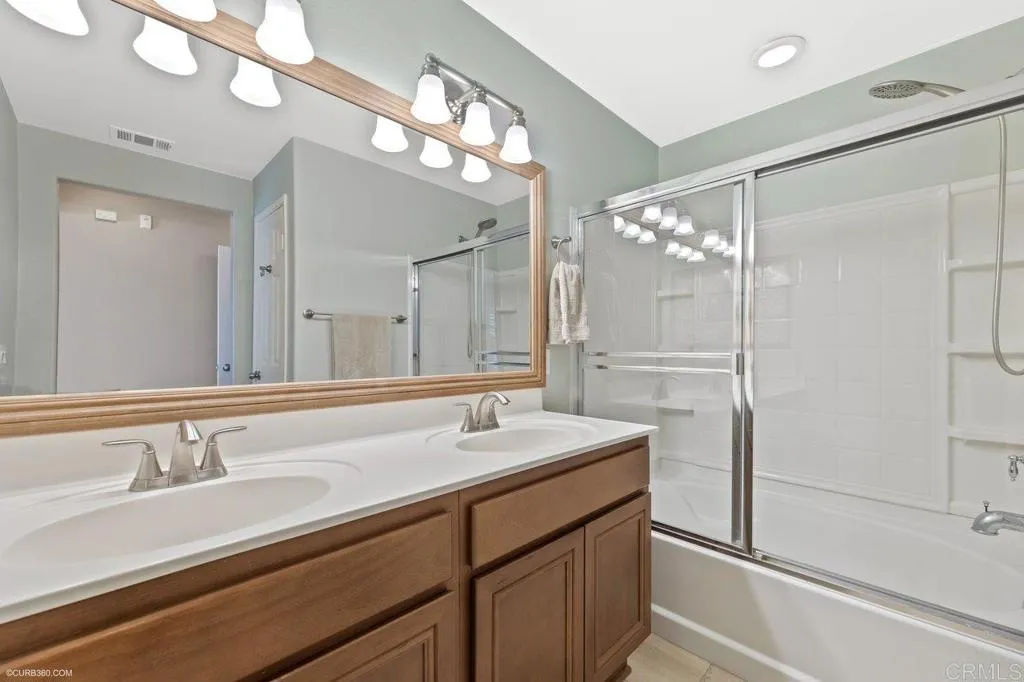 https://cdn.realtyfeed.com/cdn/127/305342753/5c7cd7645073882edd2958cc640bfc10.webp
