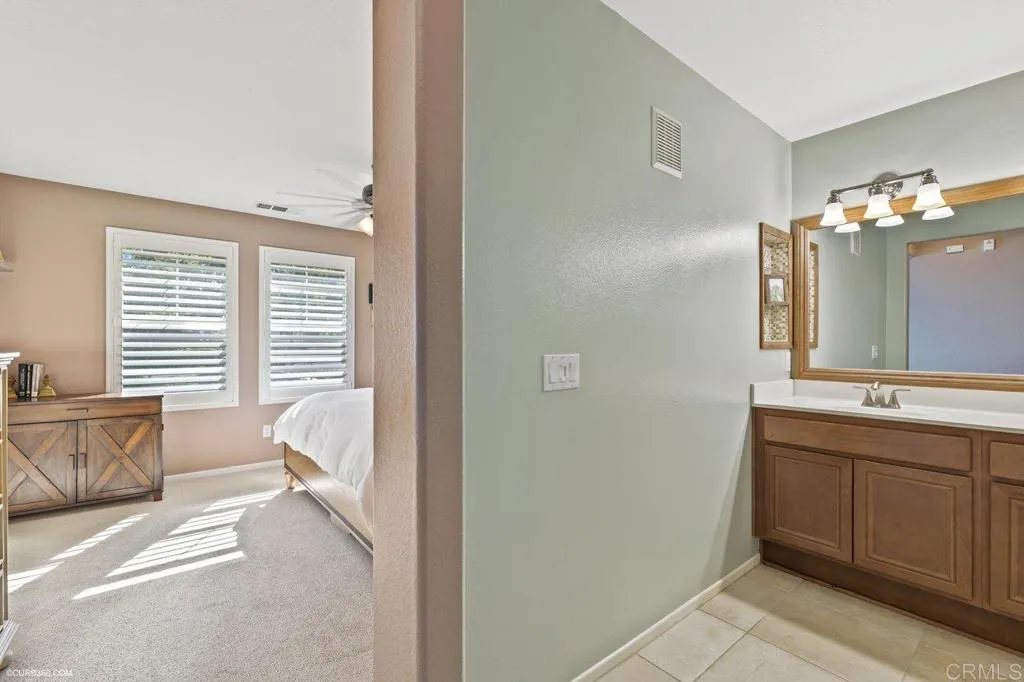 https://cdn.realtyfeed.com/cdn/127/305342753/96c437f4770395eb0e4933b5ae081cae.webp