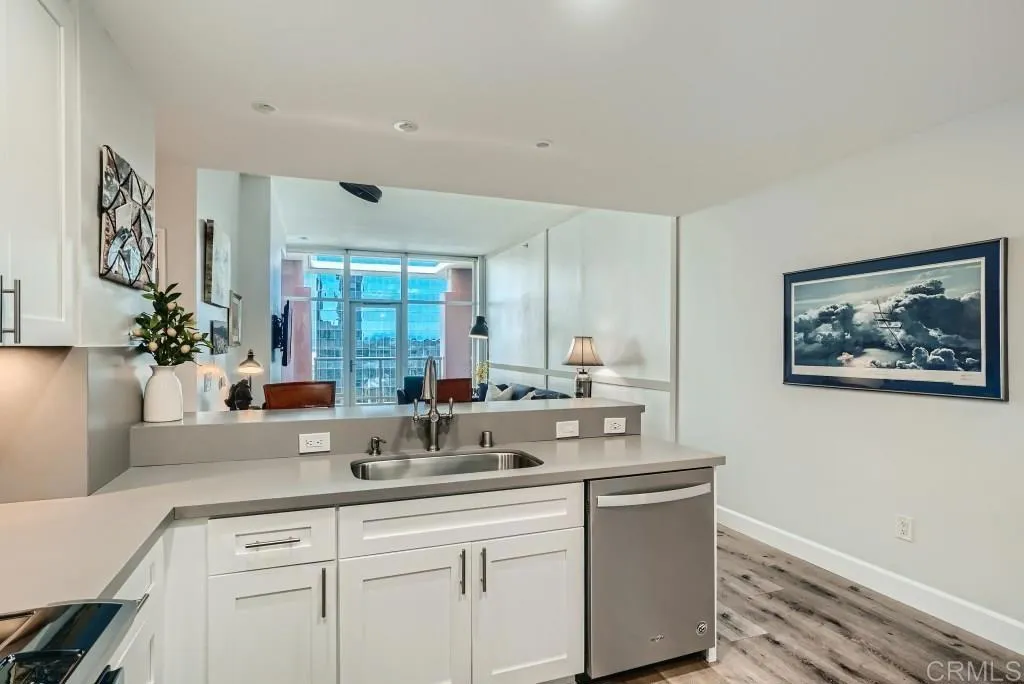 https://cdn.realtyfeed.com/cdn/127/305345633/4f4b05a937125608d6731e654c132e99.webp