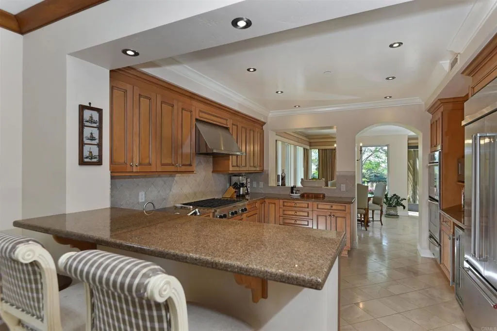 https://cdn.realtyfeed.com/cdn/127/305348316/384984d4a4c7e66d583086693e9d7624.webp