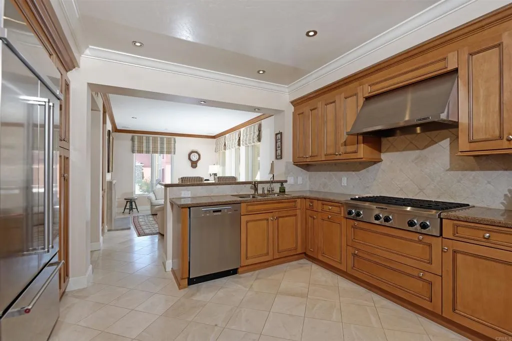https://cdn.realtyfeed.com/cdn/127/305348316/396bcacec7f1a22213d1b4649302c46a.webp