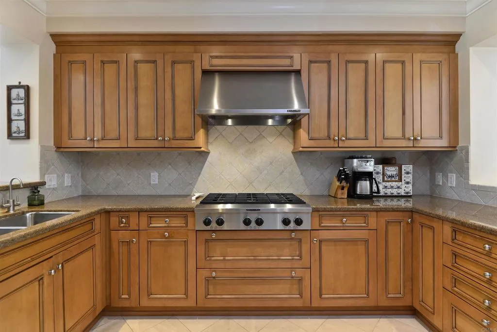 https://cdn.realtyfeed.com/cdn/127/305348316/417042162c5532b8b356d3c49145c26b.webp
