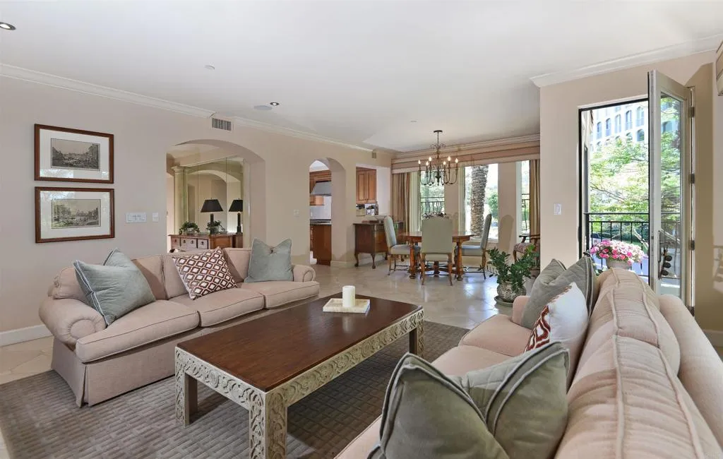https://cdn.realtyfeed.com/cdn/127/305348316/a839447000d3332a67e624dca8561a4d.webp