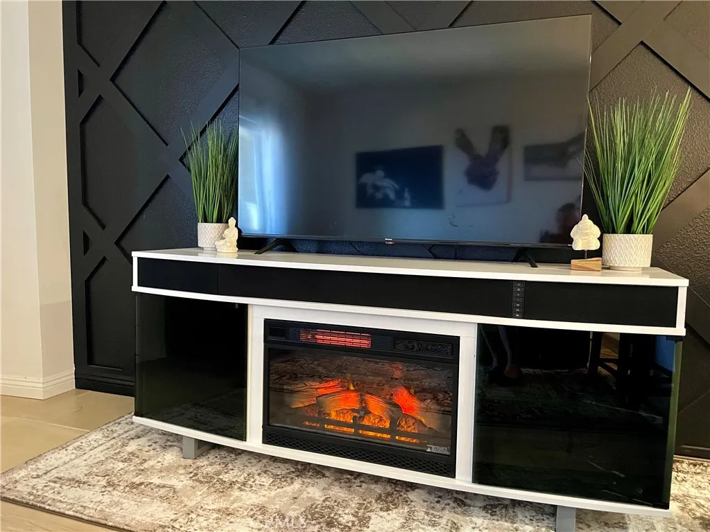 https://cdn.realtyfeed.com/cdn/127/305349212/405f25991a361a637fcff5071c71e5b2.webp