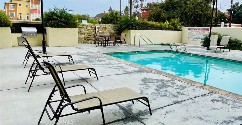 https://cdn.realtyfeed.com/cdn/127/305349212/ef9bca83c7ae9f3f71aefe9785dbfae6.webp
