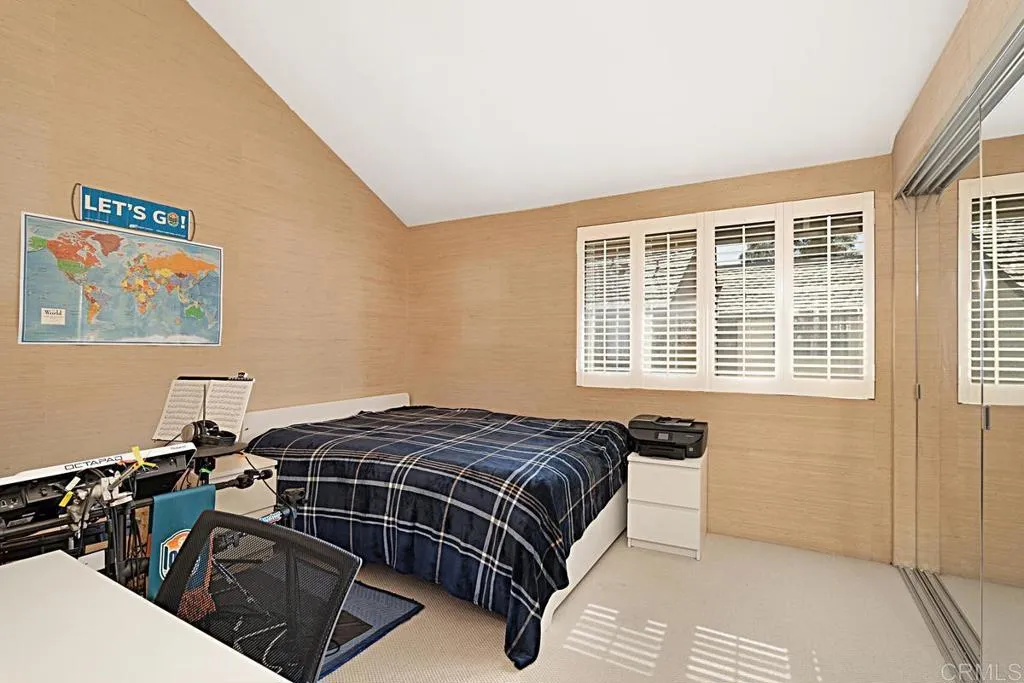 https://cdn.realtyfeed.com/cdn/127/305351644/8d1a10548448680b80bf1a974e1e8010.webp