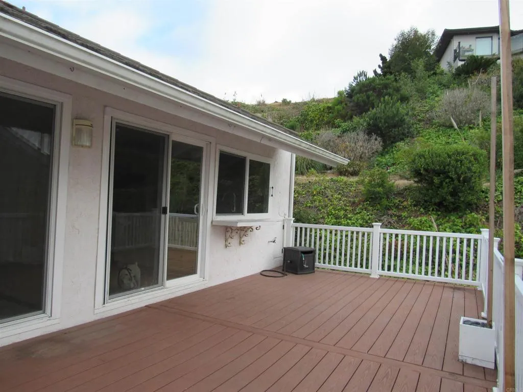 https://cdn.realtyfeed.com/cdn/127/305392251/1ef9a8aebc8deedc6b5f830cccc25cf1.webp
