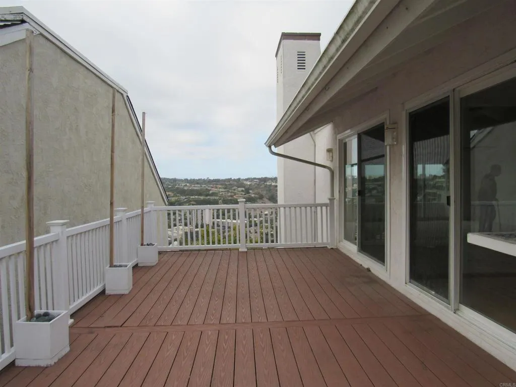 https://cdn.realtyfeed.com/cdn/127/305392251/690fd6884b88f65516ebc127bfc418d7.webp