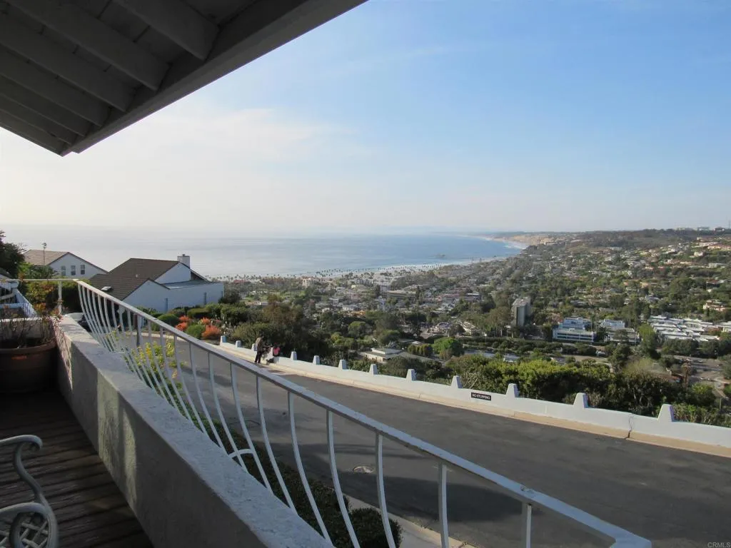 https://cdn.realtyfeed.com/cdn/127/305392251/b3cc8f711b53c9593177d6170e19a1be.webp