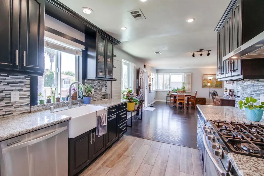 https://cdn.realtyfeed.com/cdn/127/305395761/830862de9c8303f7c4ac4db563109694.webp