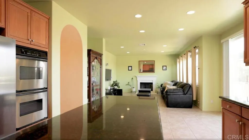 https://cdn.realtyfeed.com/cdn/127/305399153/87be82d161f93b3602bdf902b4c35e2c.webp