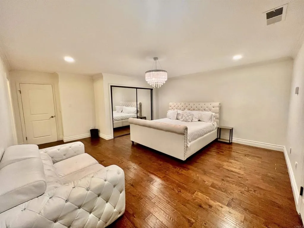 https://cdn.realtyfeed.com/cdn/127/305445699/381c42347b659c106b19fd82cf0af54c.webp