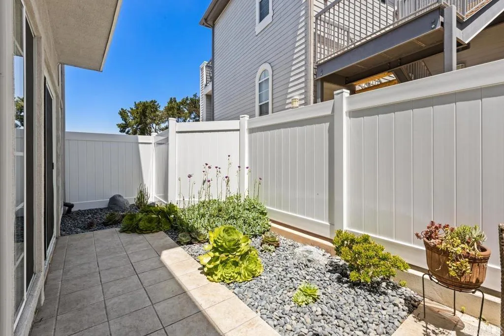 https://cdn.realtyfeed.com/cdn/127/305447031/960c9209bc0dc36a2ccbe3a39626858e.webp