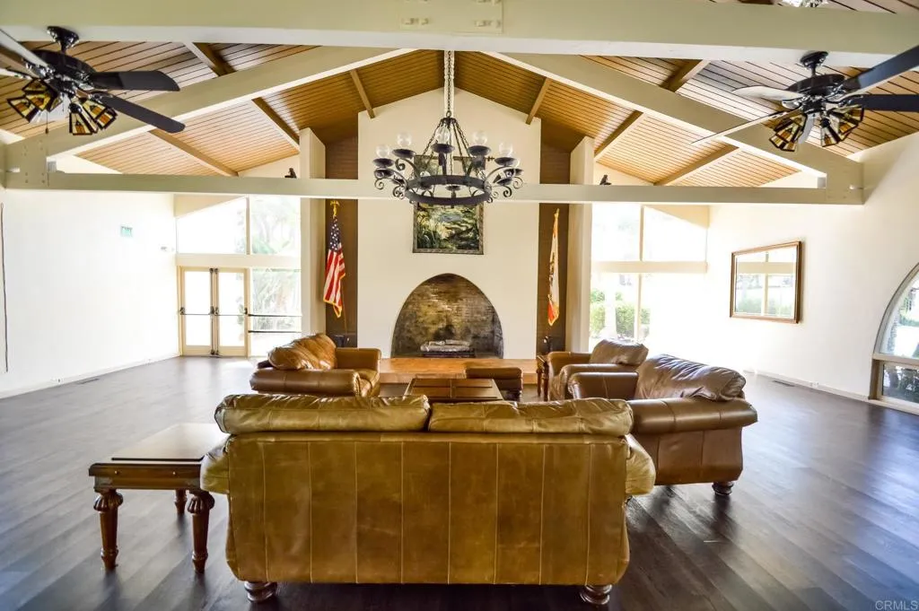https://cdn.realtyfeed.com/cdn/127/305449089/3ef4d8750988bc7857ac82dc9c5670f9.webp