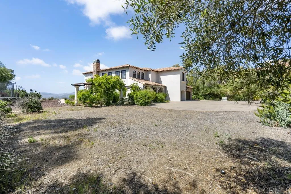 https://cdn.realtyfeed.com/cdn/127/305449649/b8afa495dc0fd59ae38847688f53f19c.webp