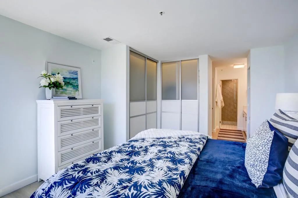 https://cdn.realtyfeed.com/cdn/127/305454492/ceaf47d0e2c843997743b36d0a99b625.webp