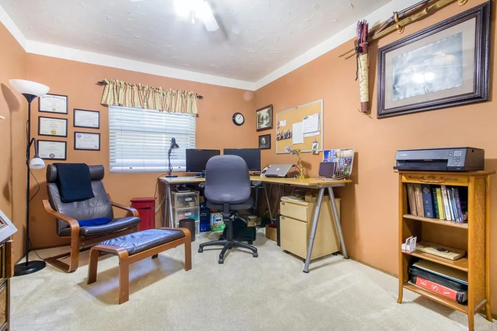 https://cdn.realtyfeed.com/cdn/127/305455106/cd100f1d7cf2d5598cd7734150fa43e2.webp