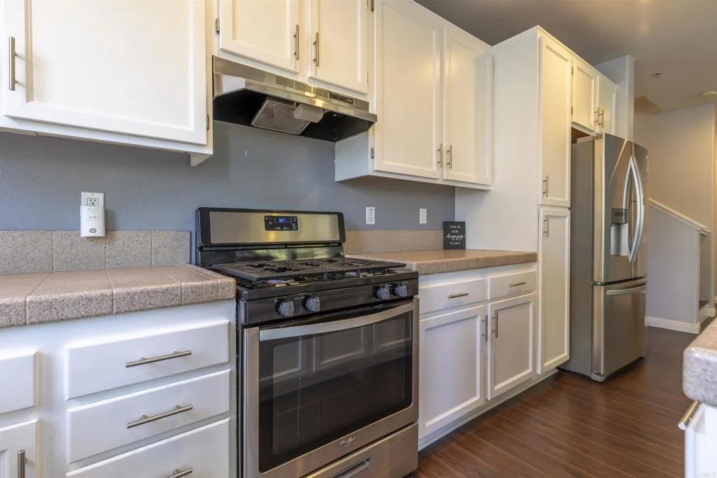 https://cdn.realtyfeed.com/cdn/127/305455734/787df07ec8c696511c633352801f4249.webp