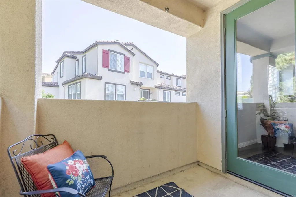 https://cdn.realtyfeed.com/cdn/127/305455734/c1d178a158a1dc365a525d754ef02250.webp