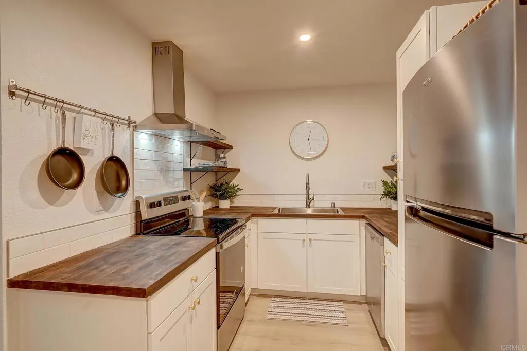 https://cdn.realtyfeed.com/cdn/127/305456529/3daf62752c03a9005b1e9382ff973329.webp