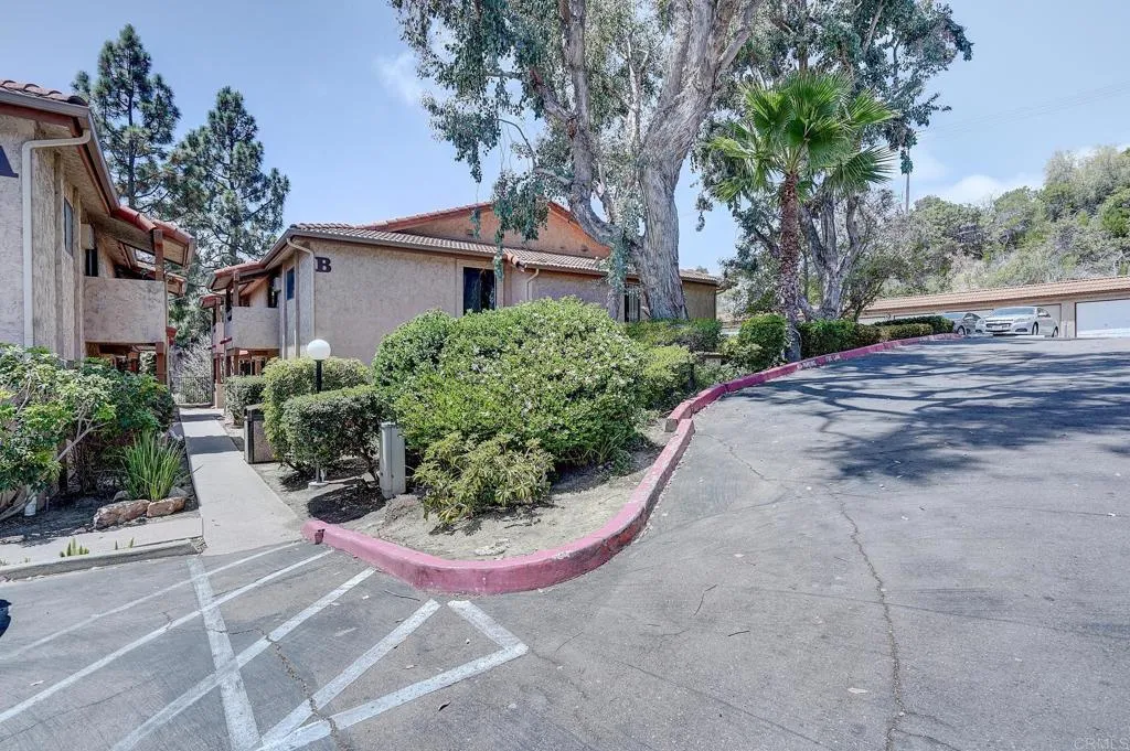 https://cdn.realtyfeed.com/cdn/127/305456529/665ac1c342d89921434fc9980a65f95e.webp