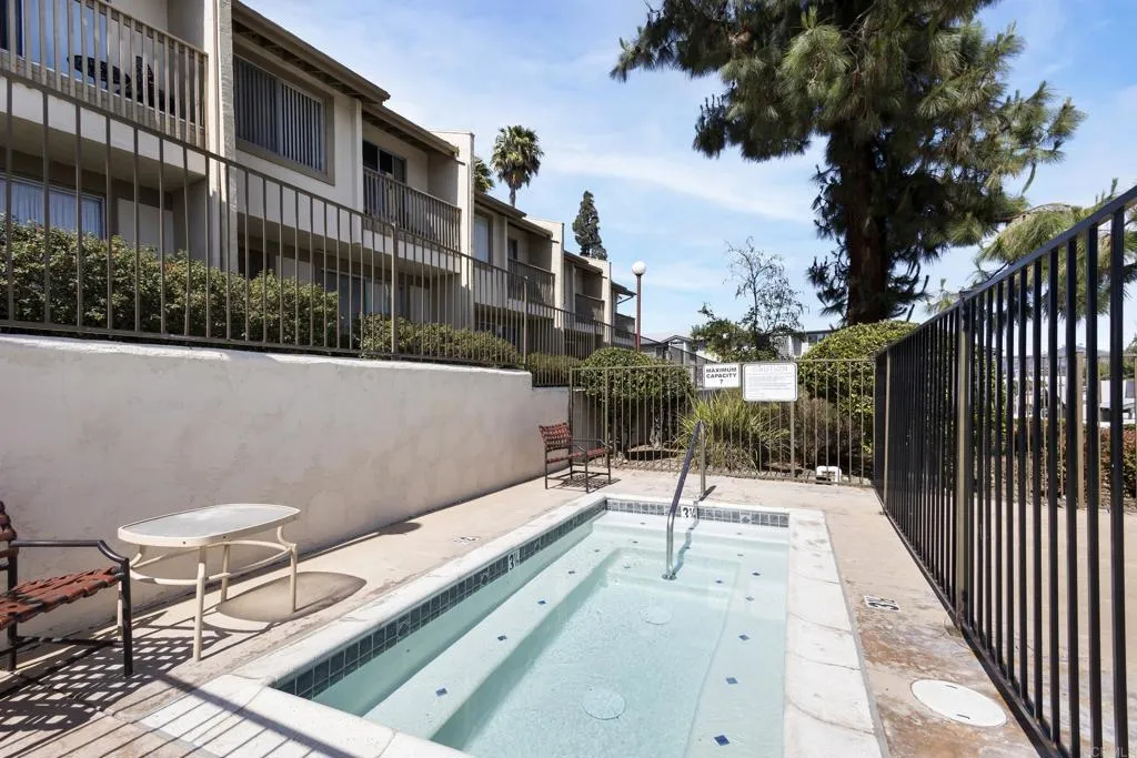 https://cdn.realtyfeed.com/cdn/127/305459909/35b1489196f375b1b09afd2f79549359.webp