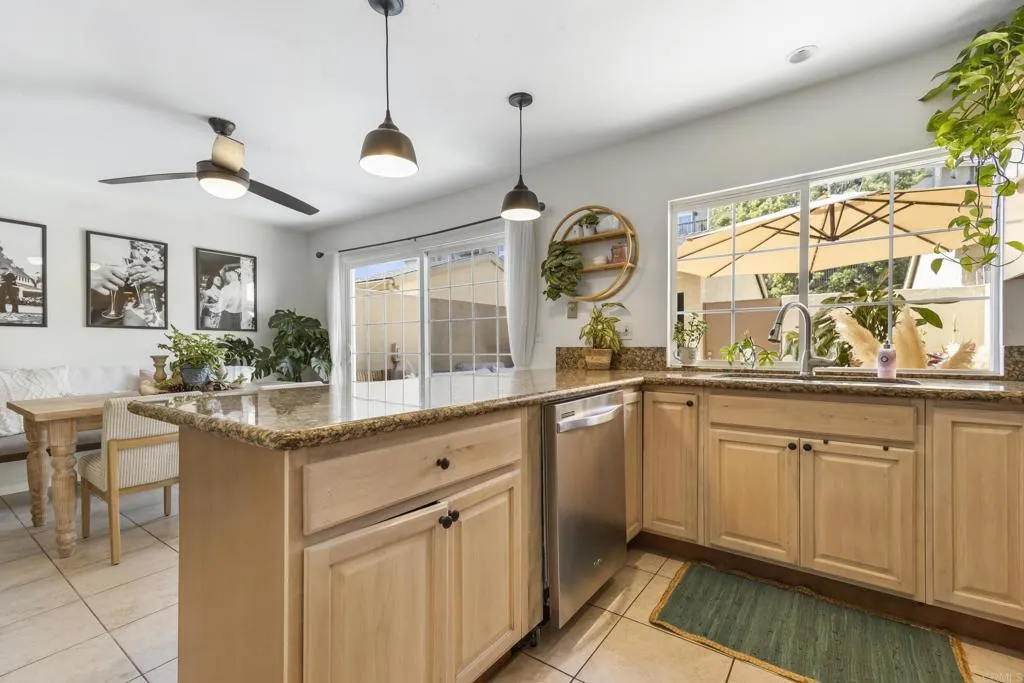 https://cdn.realtyfeed.com/cdn/127/305459909/b779cb87ac0827ff25915e8212594911.webp