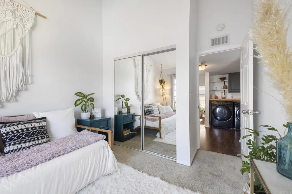 https://cdn.realtyfeed.com/cdn/127/305459909/f95cde52b61422fb84a414fe8db20708.webp