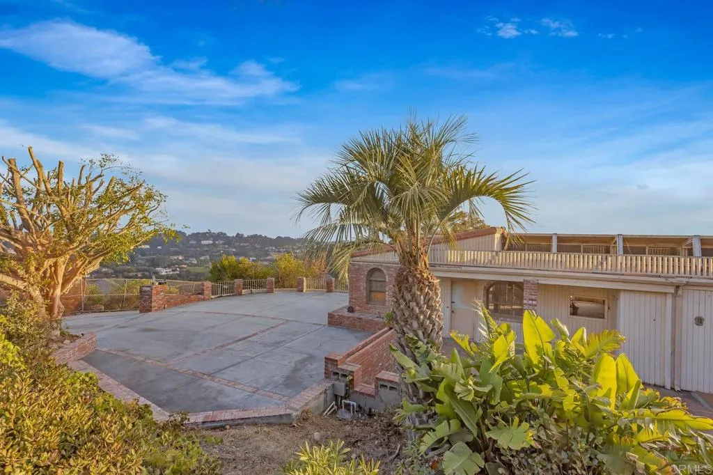 https://cdn.realtyfeed.com/cdn/127/305460046/a691981da4ab3171913a7ed3366891a4.webp