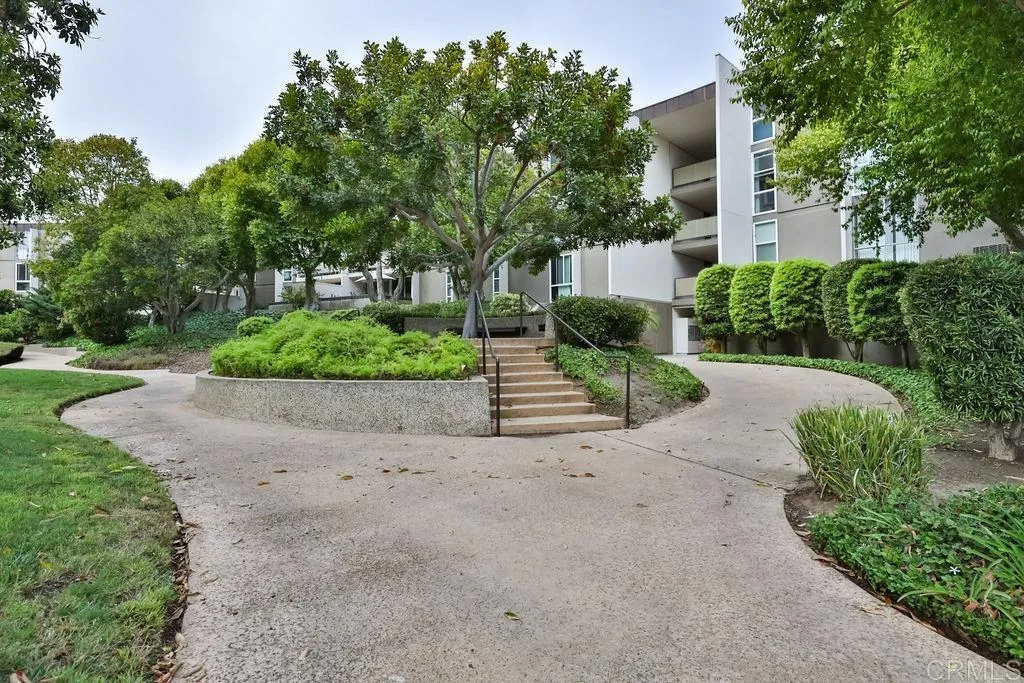 https://cdn.realtyfeed.com/cdn/127/305468949/4000c7209e83119372b05a70edce2c9c.webp