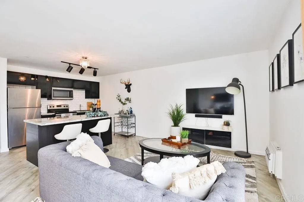 https://cdn.realtyfeed.com/cdn/127/305468949/eb9e9010c882d7f08880e49201df08c0.webp