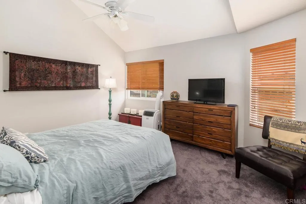 https://cdn.realtyfeed.com/cdn/127/305470824/95a2173b8efad18810be77b953f02239.webp