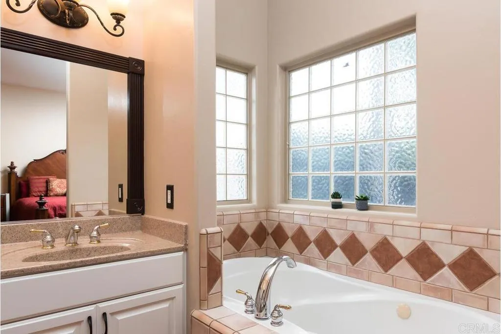 https://cdn.realtyfeed.com/cdn/127/305477062/0544f31f220c0172b53b05365f229612.webp