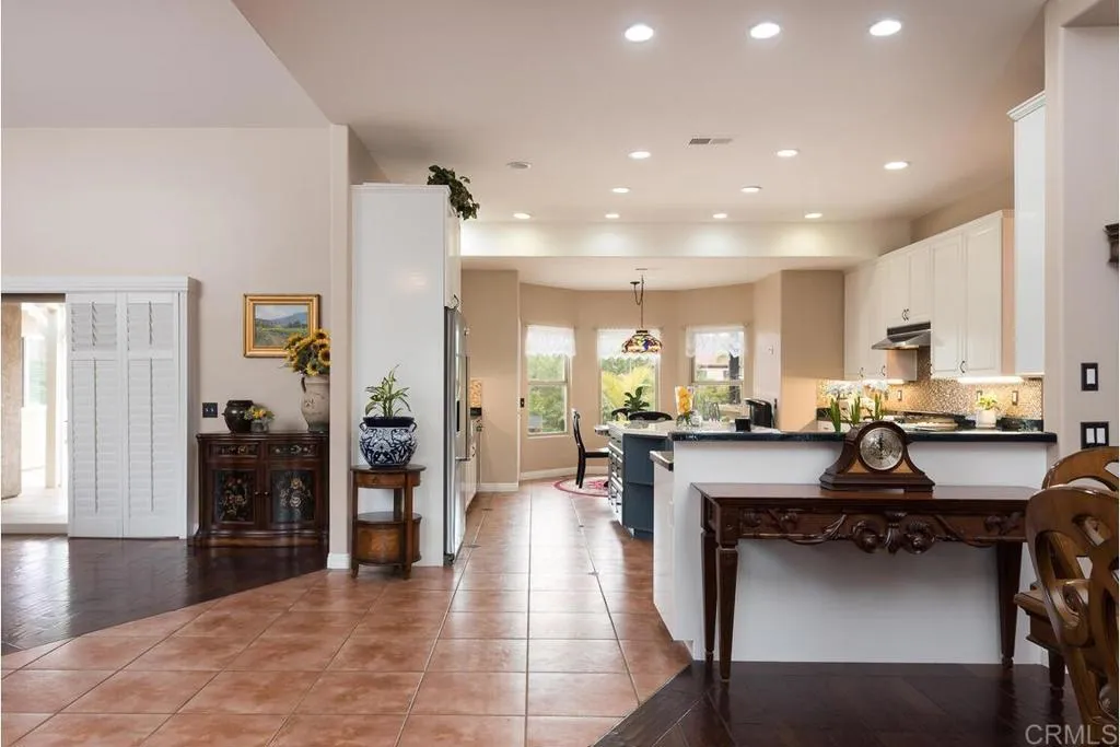 https://cdn.realtyfeed.com/cdn/127/305477062/710a05f9c5330c05789e50b23ff8f964.webp