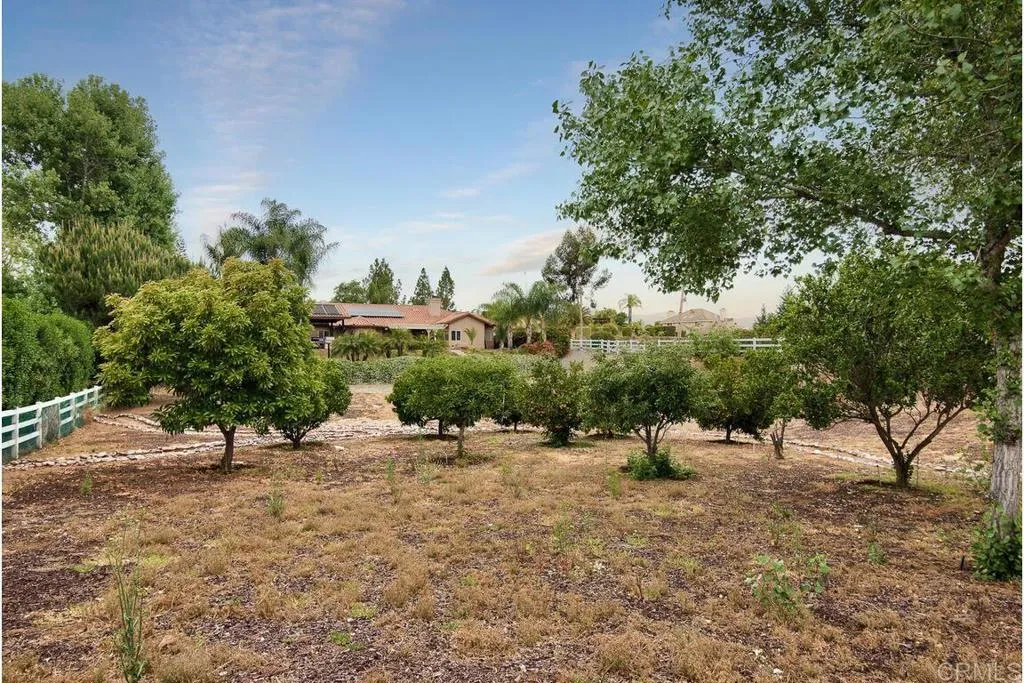 https://cdn.realtyfeed.com/cdn/127/305477062/998900d20095dee567e385a1479ff6b4.webp