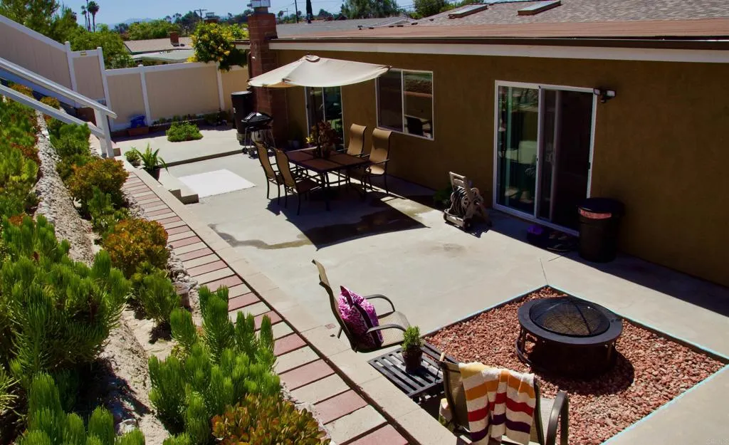https://cdn.realtyfeed.com/cdn/127/305480126/90a1cd8bcdd2c5ed272f1bd9ca19072d.webp
