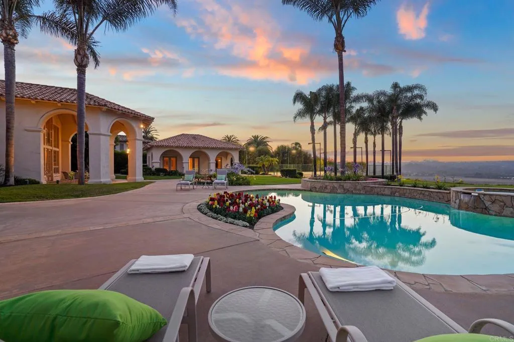 https://cdn.realtyfeed.com/cdn/127/305484580/159048f5698507b75b9c0ea7acc7cf0a.webp