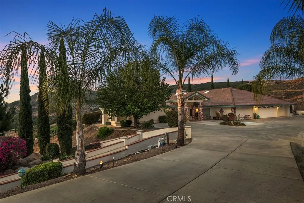 https://cdn.realtyfeed.com/cdn/127/305487089/8c5f67f5ecdc345859ae4b60ef5ce212.webp