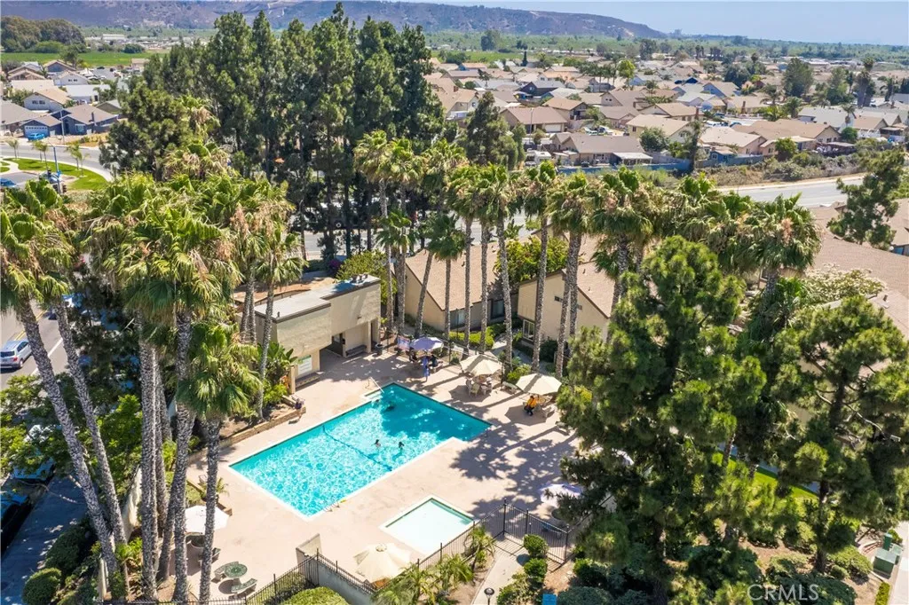 https://cdn.realtyfeed.com/cdn/127/305487731/8db5bca777f9d670d6cd5088730be1b3.webp